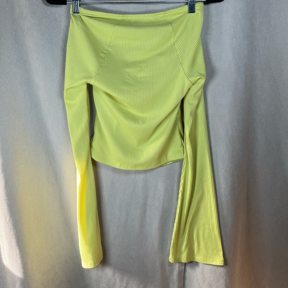 NWT Urban Outfitters Hallie Ribbed Peasant Crop w/Bell Sleeves - Medium in Lime - Picture 7 of 14